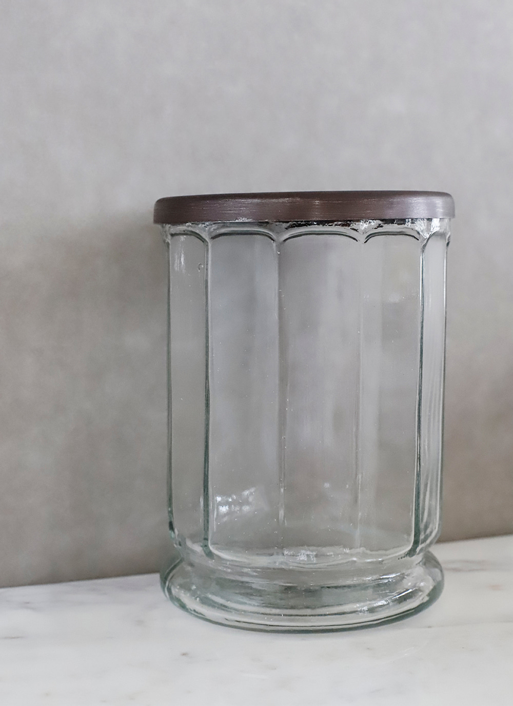 GLASS  STORAGE JAR